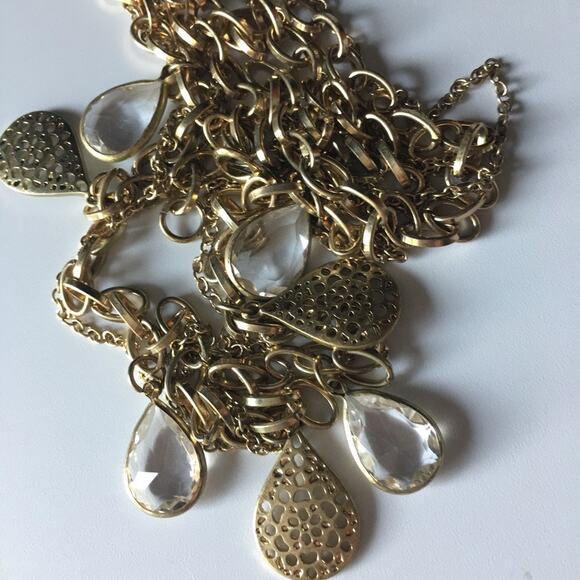 Antiqued gold tone and clear crystal accent large link station necklace - Picture 8 of 8